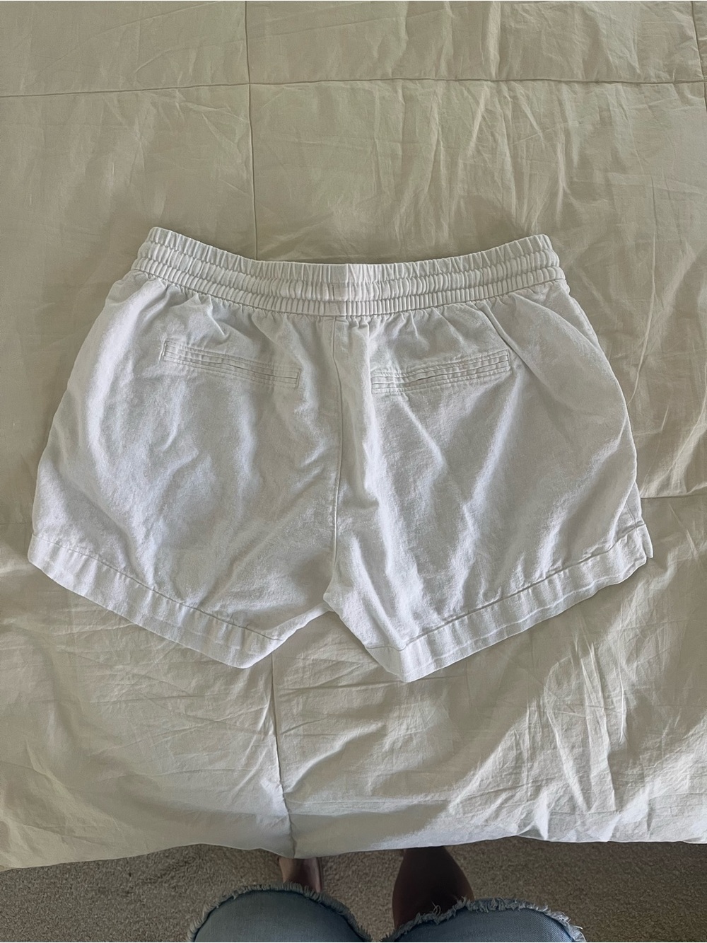 Old Navy White Linen Blend Drawstring Shorts - Picture 2 of 3